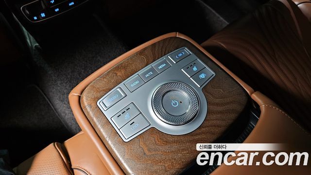 Genesis G80 (RG3) Gasoline 2.5 Turbo AWD 2022 — фото 29