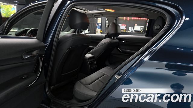 BMW 1 Series (F20) 118d Sport 5Door 2016 — фото 11