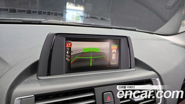 BMW 1 Series (F20) 118d Sport 5Door 2016 — фото 14