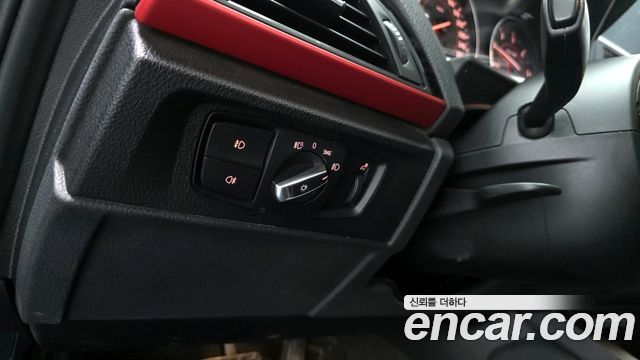BMW 1 Series (F20) 118d Sport 5Door 2016 — фото 19