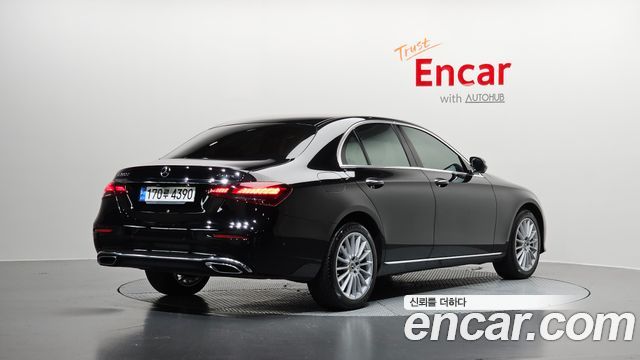 Mercedes-Benz E-Class (W213) E220d 4MATIC Exclusive 2023 — фото 2