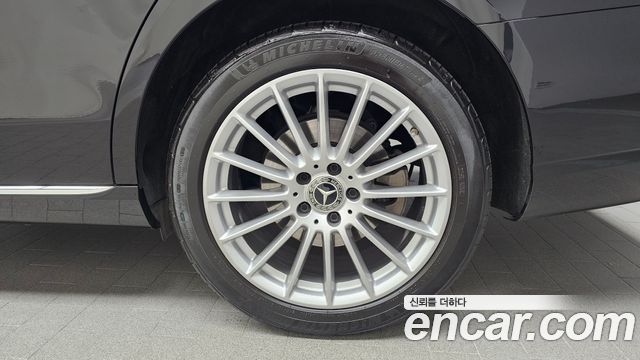 Mercedes-Benz E-Class (W213) E220d 4MATIC Exclusive 2023 — фото 21