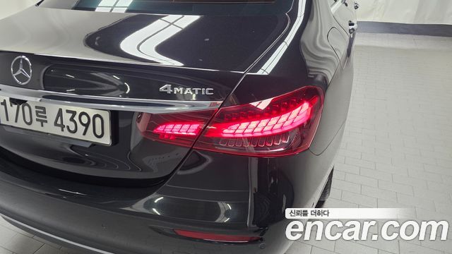 Mercedes-Benz E-Class (W213) E220d 4MATIC Exclusive 2023 — фото 23