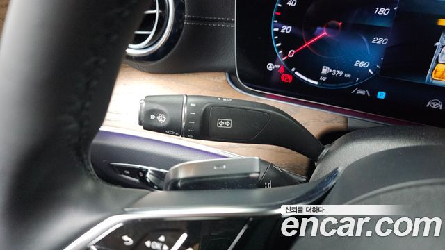 Mercedes-Benz E-Class (W213) E220d 4MATIC Exclusive 2023 — фото 26