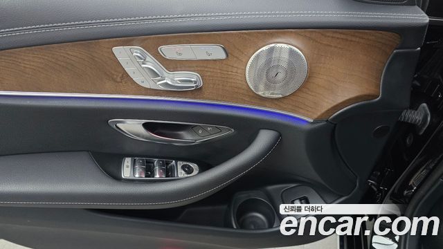 Mercedes-Benz E-Class (W213) E220d 4MATIC Exclusive 2023 — фото 27