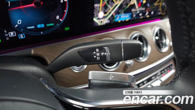 Mercedes-Benz E-Class (W213) E220d 4MATIC Exclusive 2023 — фото 29