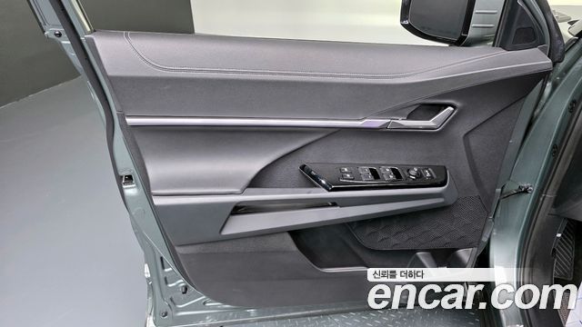KG Mobility (SsangYong) Torres Gasoline 1.5 2WD Black Edition 2024 — фото 24