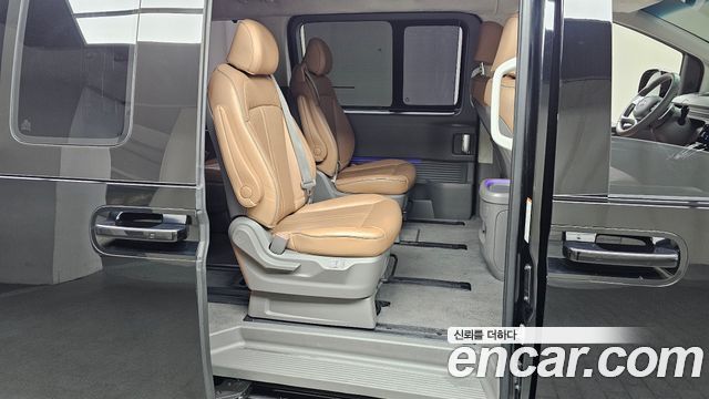 Hyundai Staria Lounge 9-Seater Inspiration 2023 — фото 12