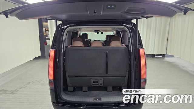 Hyundai Staria Lounge 9-Seater Inspiration 2023 — фото 20