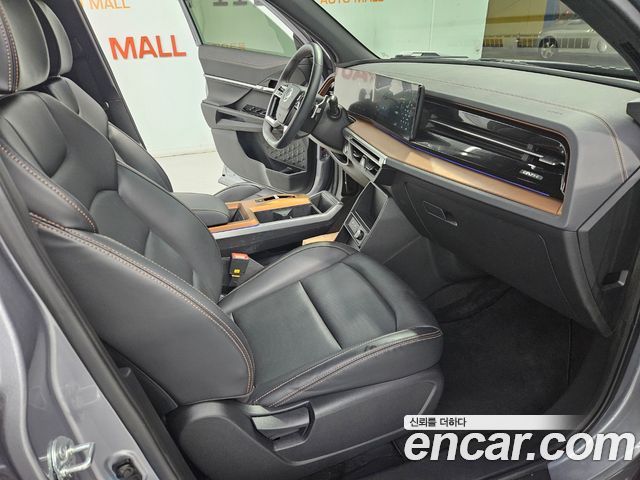 KG Mobility (SsangYong) Torres EVX E5 2024 — фото 16