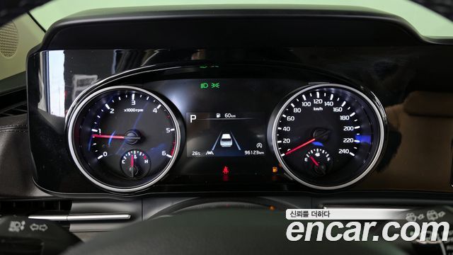 Kia Carnival (IV) Diesel 9-Seater Prestige 2023 — фото 8