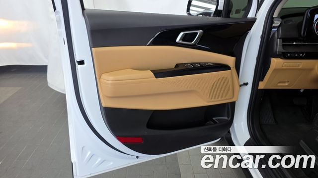 Kia Carnival (IV) Diesel 9-Seater Prestige 2023 — фото 24