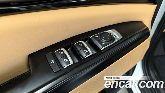 Kia Carnival (IV) Diesel 9-Seater Prestige 2023 — фото 29