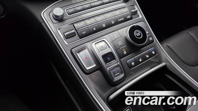 Hyundai Santa Fe Diesel 2.2 2WD Prestige 2022 — фото 9