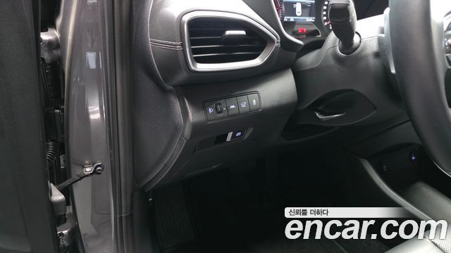 Hyundai Santa Fe Diesel 2.2 2WD Prestige 2022 — фото 15