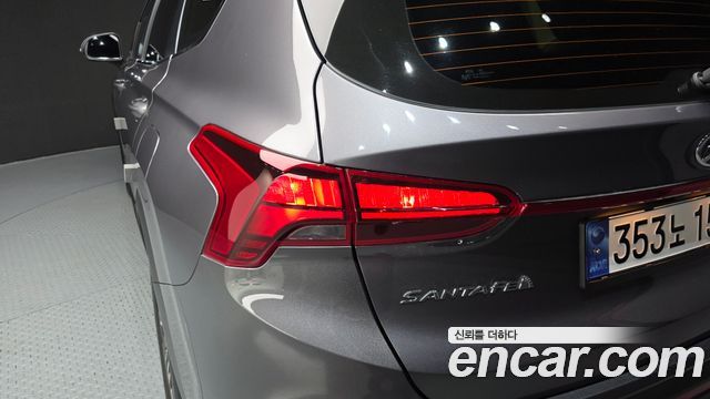 Hyundai Santa Fe Diesel 2.2 2WD Prestige 2022 — фото 23