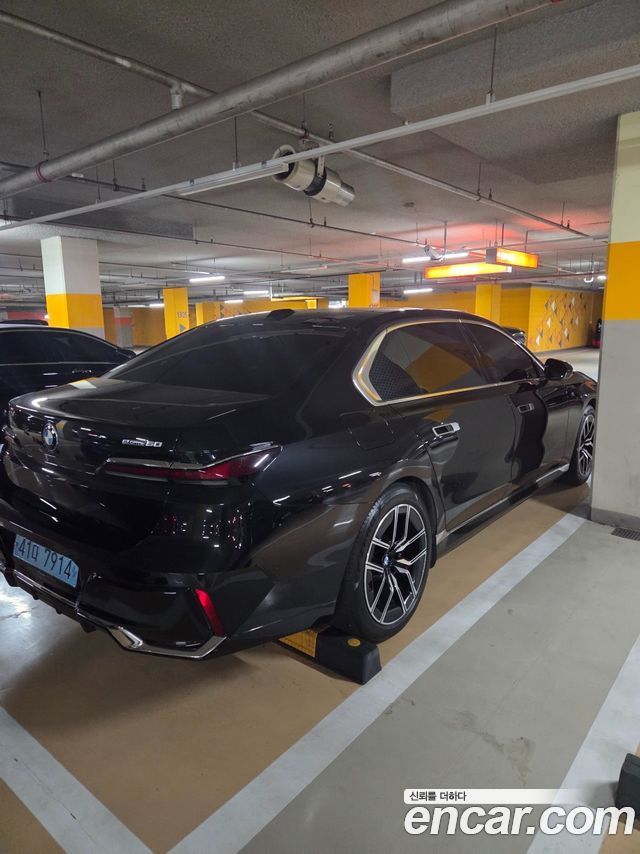 BMW i7 (G70) eDrive 50 M Sport 2024 — фото 4