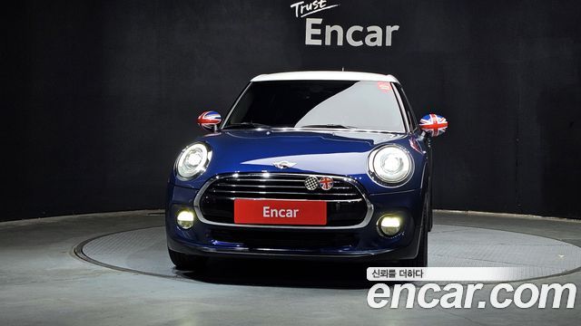 MINI Cooper 5Door Standard 3rd 2018 — фото 3