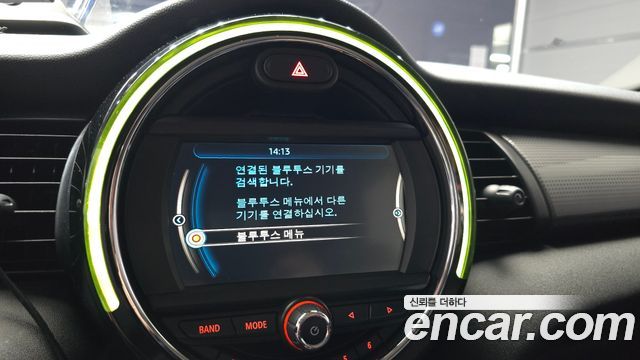 MINI Cooper 5Door Standard 3rd 2018 — фото 15