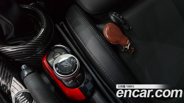 MINI Cooper 5Door Standard 3rd 2018 — фото 17