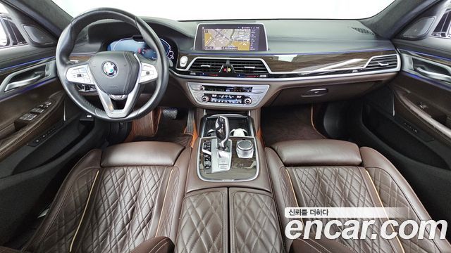 BMW 7 Series (G11) 745e iPerformance Design Pure Excellence 2021 — фото 7