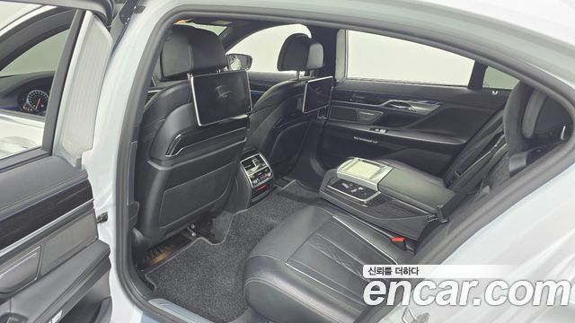 BMW 7 Series (G11) 730Ld xDrive M Sport 2017 — фото 11