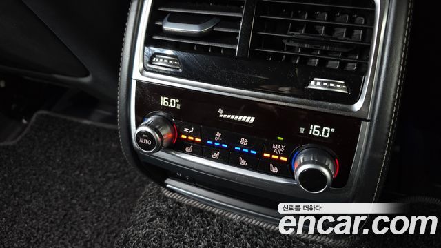 BMW 7 Series (G11) 730Ld xDrive M Sport 2017 — фото 19