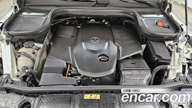 Mercedes-Benz GLE-Class (W167) GLE450d 4MATIC Coupe 2024 — фото 6