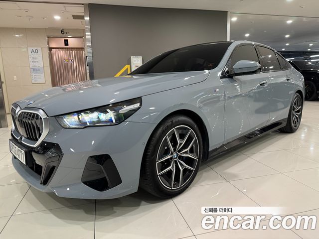 BMW 5 Series (G60) 520i M Sport