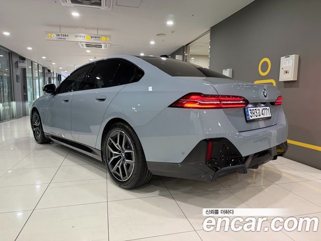 BMW 5 Series (G60) 520i M Sport 2024 — фото 2