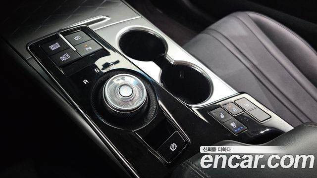 Kia K8 2.5 Gasoline 2WD Noblesse Light 2022 — фото 9