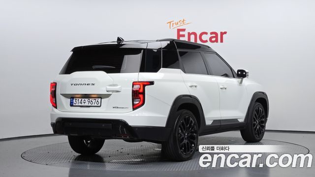 KG Mobility (SsangYong) Torres Gasoline 1.5 2WD Black Edition 2024 — фото 2