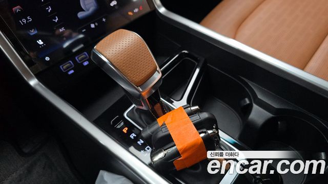 KG Mobility (SsangYong) Torres Gasoline 1.5 2WD Black Edition 2024 — фото 9