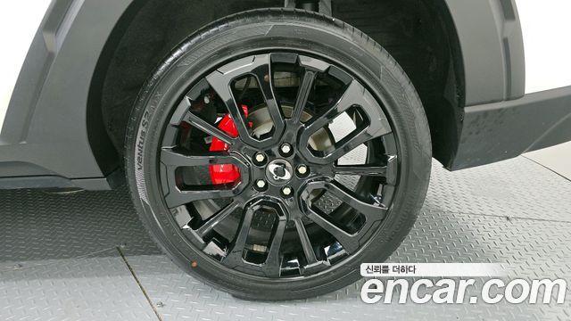 KG Mobility (SsangYong) Torres Gasoline 1.5 2WD Black Edition 2024 — фото 21