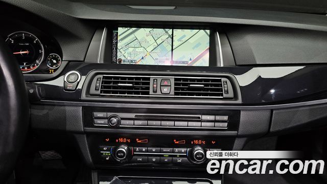 BMW 5 Series (F10) 520d M Aero Dynamic 2016 — фото 15