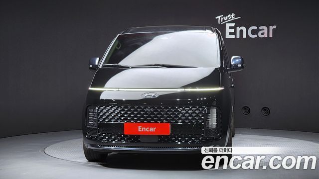 Hyundai Staria Lounge 9-Seater Inspiration 2023 — фото 3