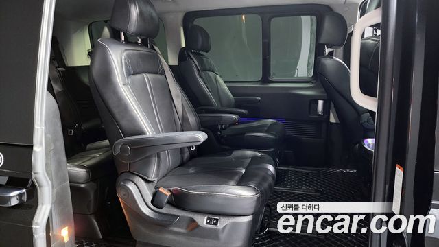 Hyundai Staria Lounge 9-Seater Inspiration 2023 — фото 12