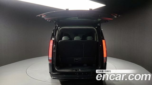 Hyundai Staria Lounge 9-Seater Inspiration 2023 — фото 20