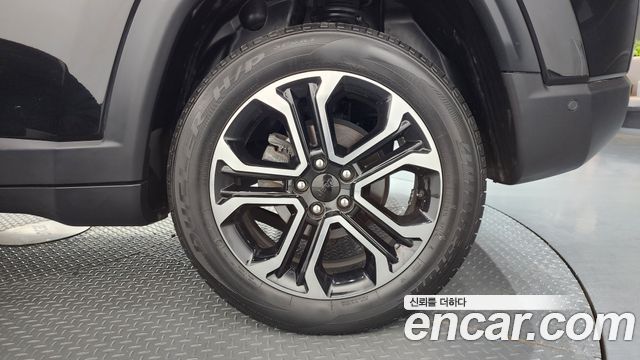 Jeep Compass (II) 2.4 limited 2WD 2022 — фото 21