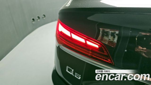 Audi Q5 (FY) 45 TFSI Quattro Sportback 2023 — фото 23