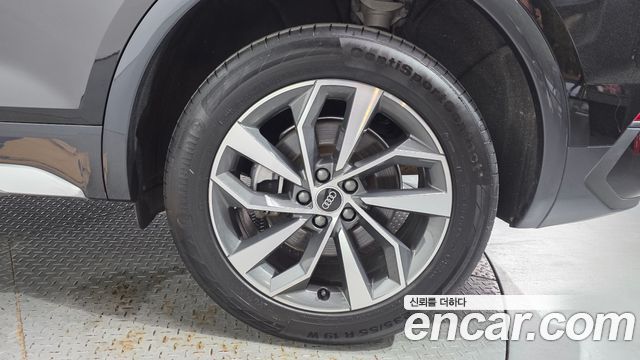 Audi Q5 (FY) 45 TFSI Quattro Sportback Premium 2023 — фото 21