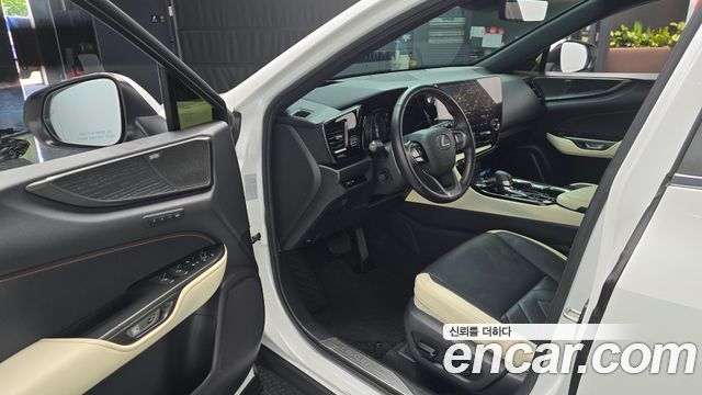 Lexus NX350h (II) Luxury 2023 — фото 10
