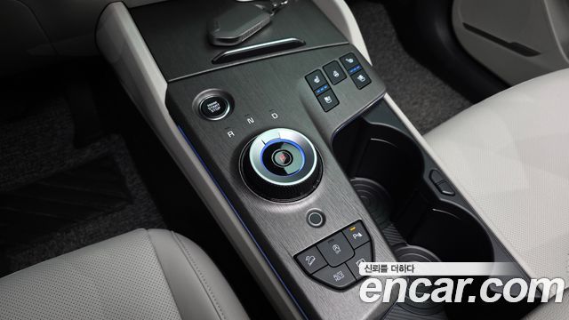 Kia Sportage (V) Gasoline 1.6 Turbo 2WD Signature 2025 — фото 9