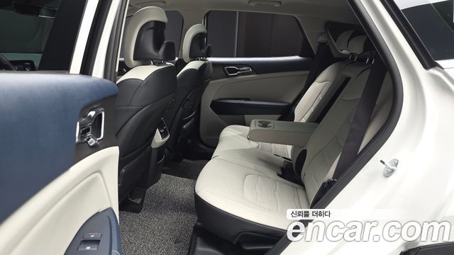 Kia Sportage (V) Gasoline 1.6 Turbo 2WD Signature 2025 — фото 12