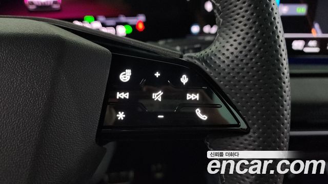 Audi SQ6 e-tron (GF) Quattro 2025 — фото 15