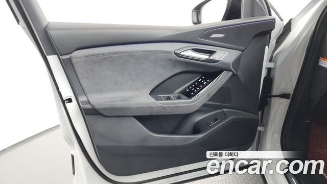 Audi SQ6 e-tron (GF) Quattro 2025 — фото 24