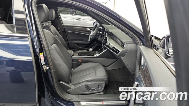 Audi A6 (C8) 45 TFSI Premium 2023 — фото 11