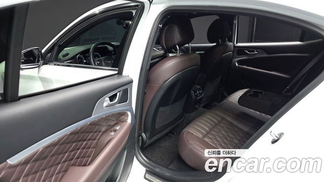 Genesis G70 Gasoline 3.3T 4WD 2023 — фото 16
