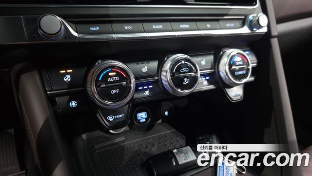Genesis G70 Gasoline 3.3T 4WD 2023 — фото 20