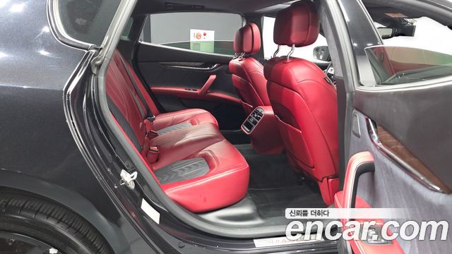Maserati Quattroporte S Q4 3.0 V6 Granlusso 2017 — фото 12